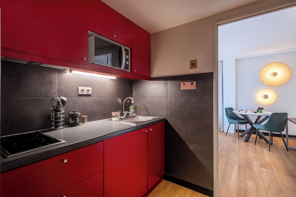 استوديو بسرير كوين بشرفة، FirstName Toulouse Residence, part of JdV by Hyatt 6/6