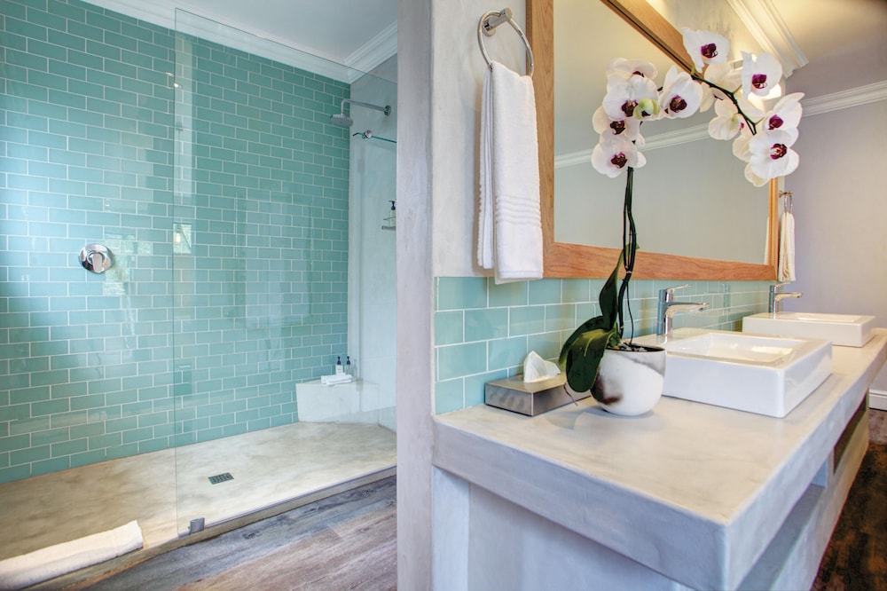 GARDEN, SUPERIOR, SUITE