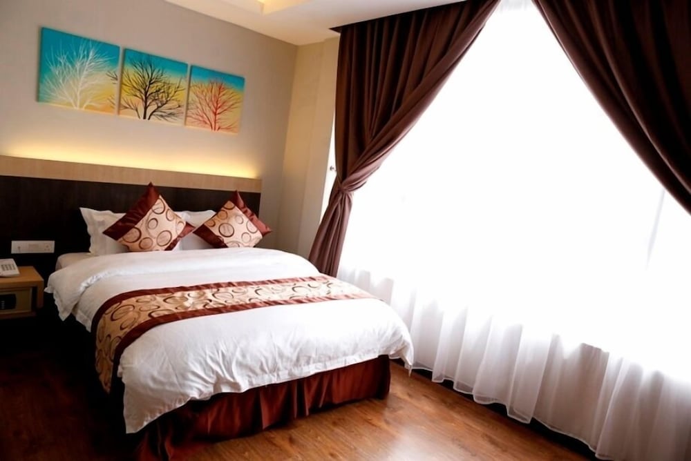 Lot 10 Boutique Hotel Kuching 11/27