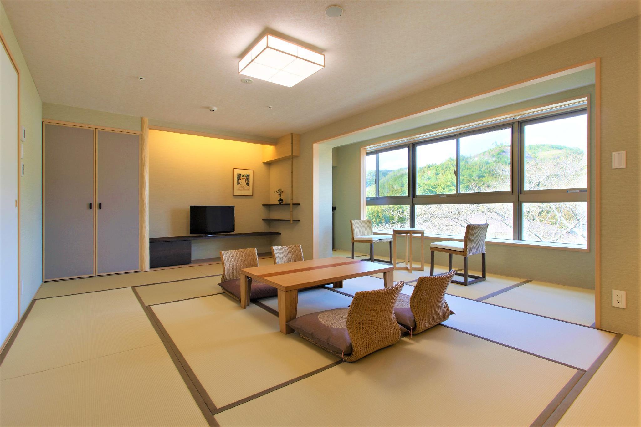 Japanese, Garden View, New Building