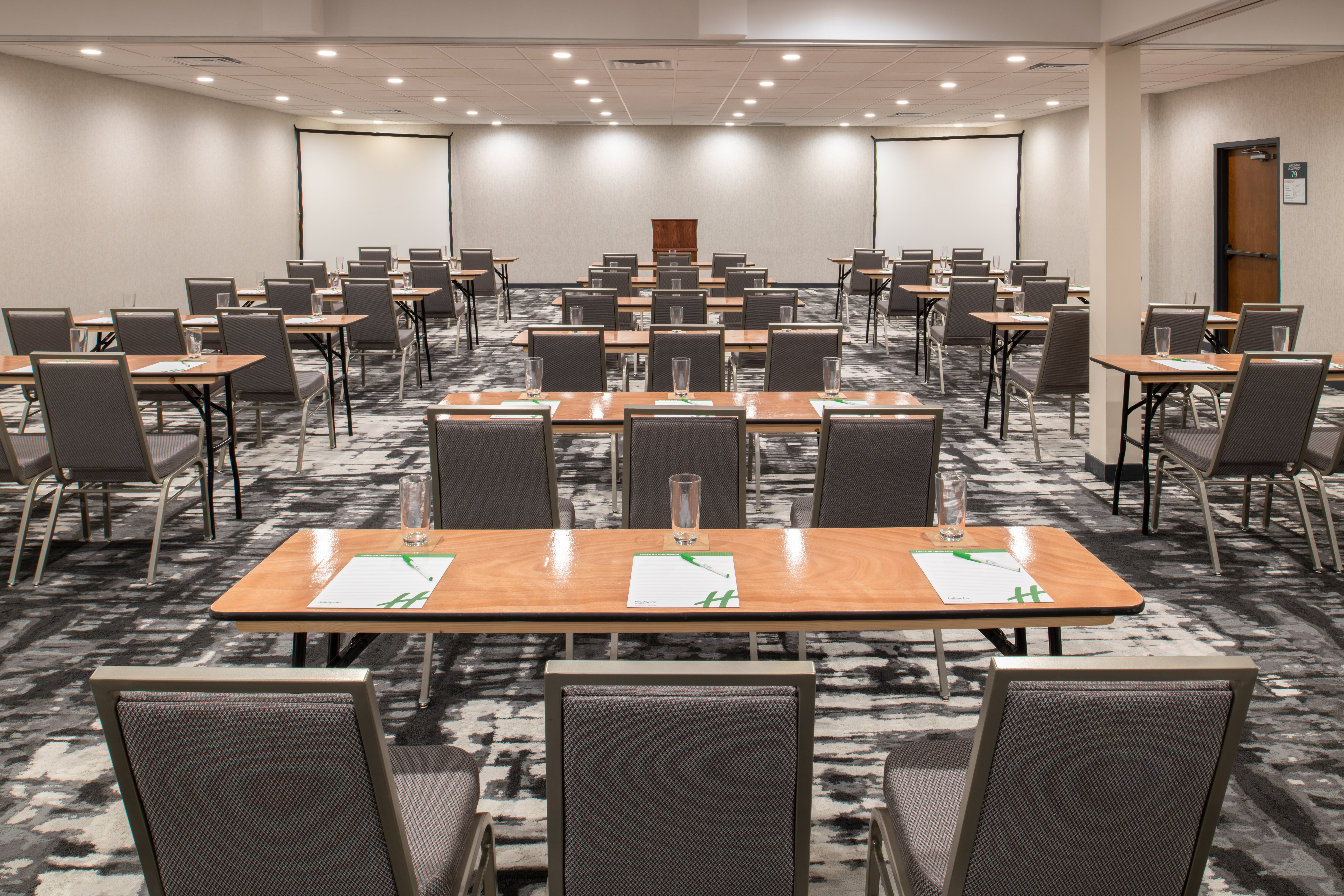 Holiday Inn Portland I 5 S Wilsonville 28/44