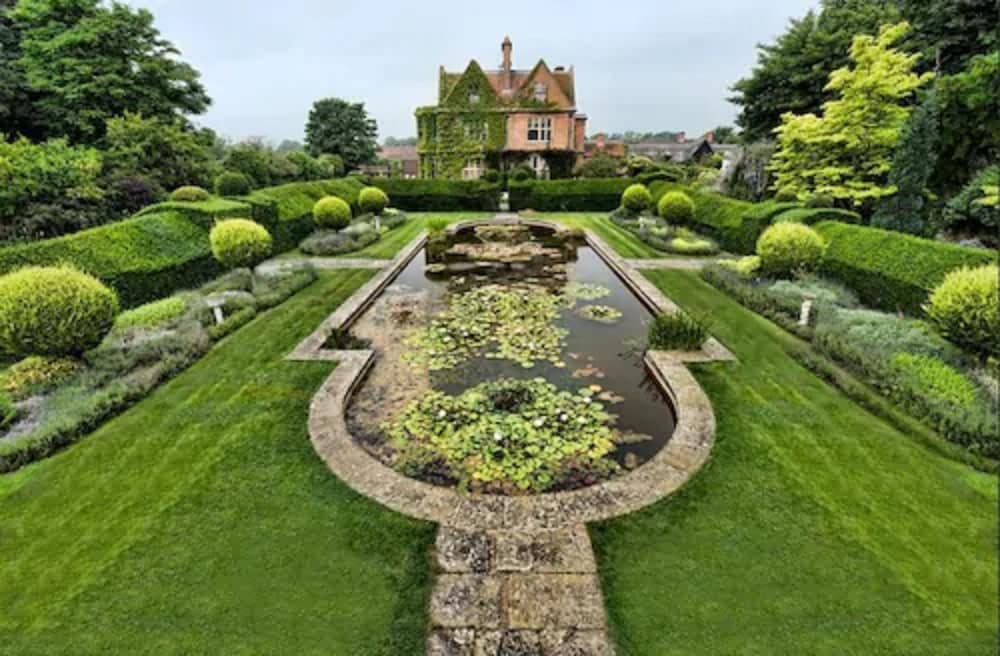 Horwood House 51/60