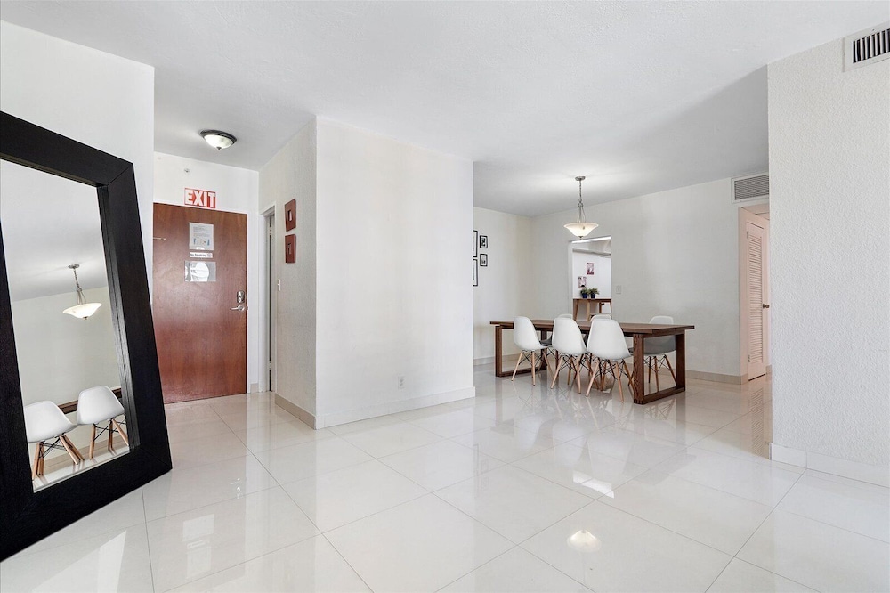 The Tides Ocean Luxury Suites 12/50