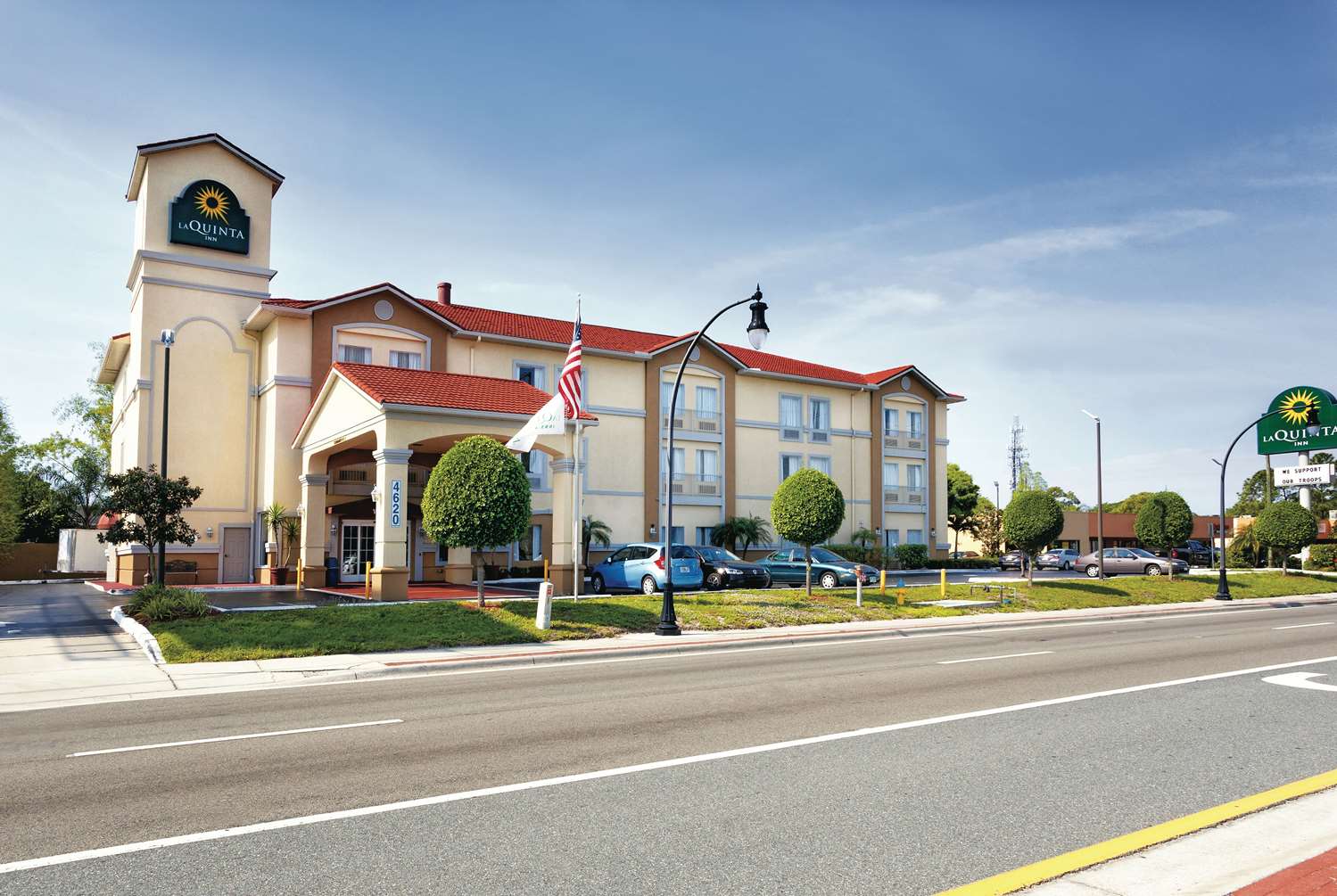 La Quinta Inn & Suites by Wyndham - Tampa South 20/27