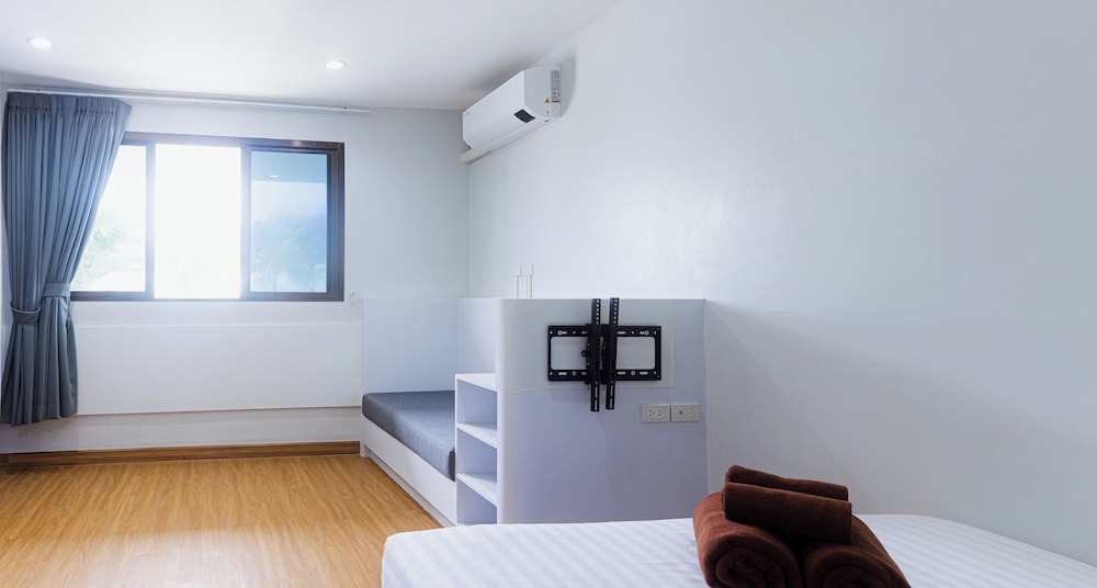 Silla Patong Hostel 14/36