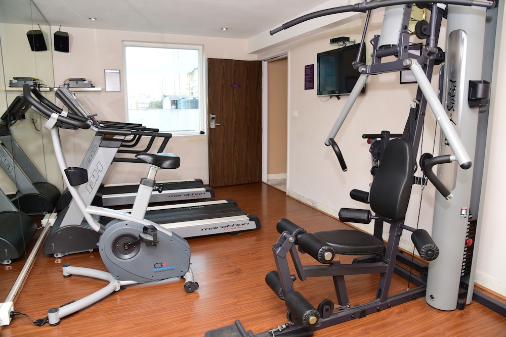 CASPIA HOTEL NEW DELHI SHALIMAR BAGH 36/67