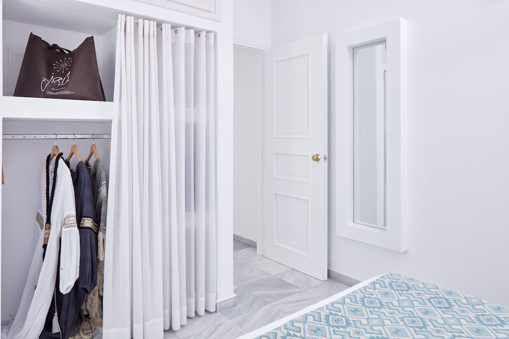 Mykonos Town Suites 19/46