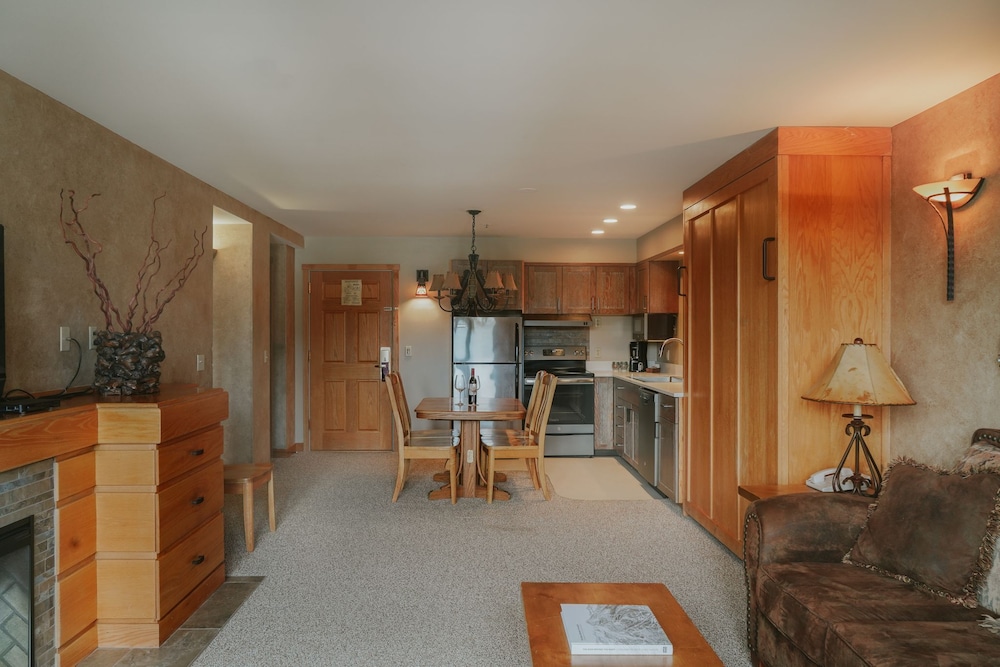 Shoshone Condos At Big Sky Resort 30/37