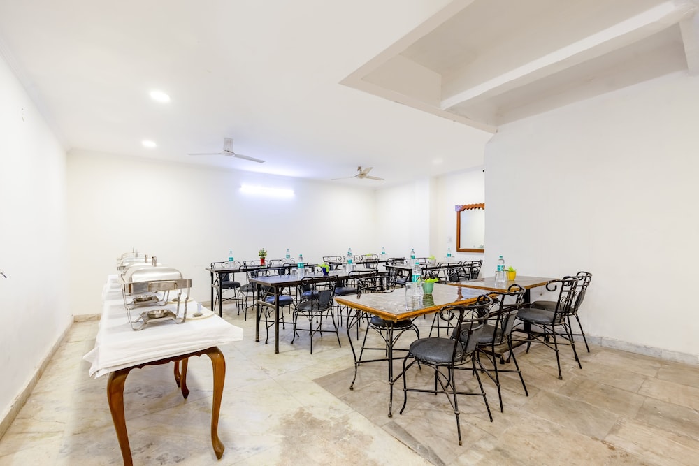 South Indian Hotel 61/64