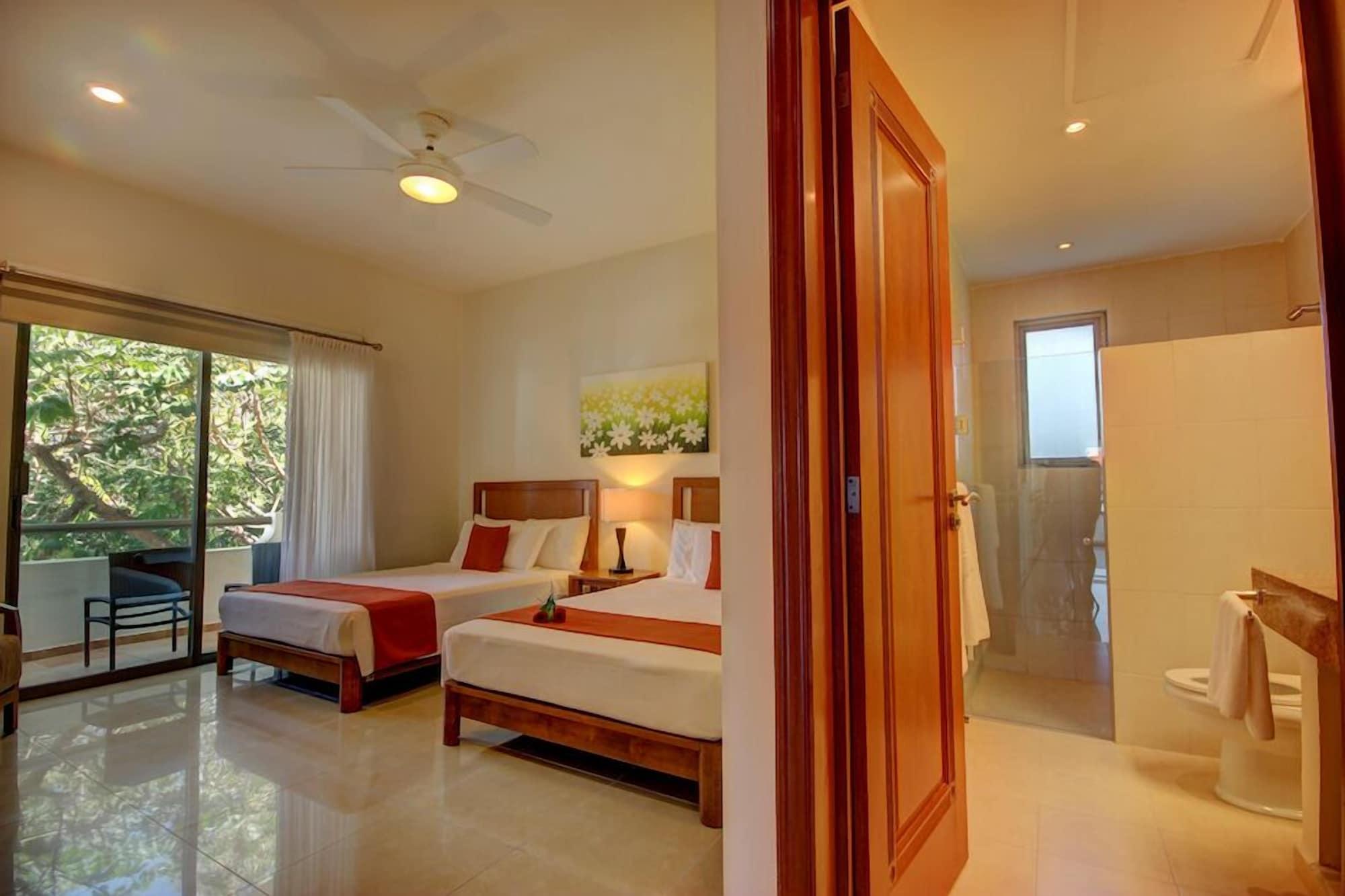2 Bedrooms, Palmar, 5TH Avenue, Riviera Maya Suites 3/8
