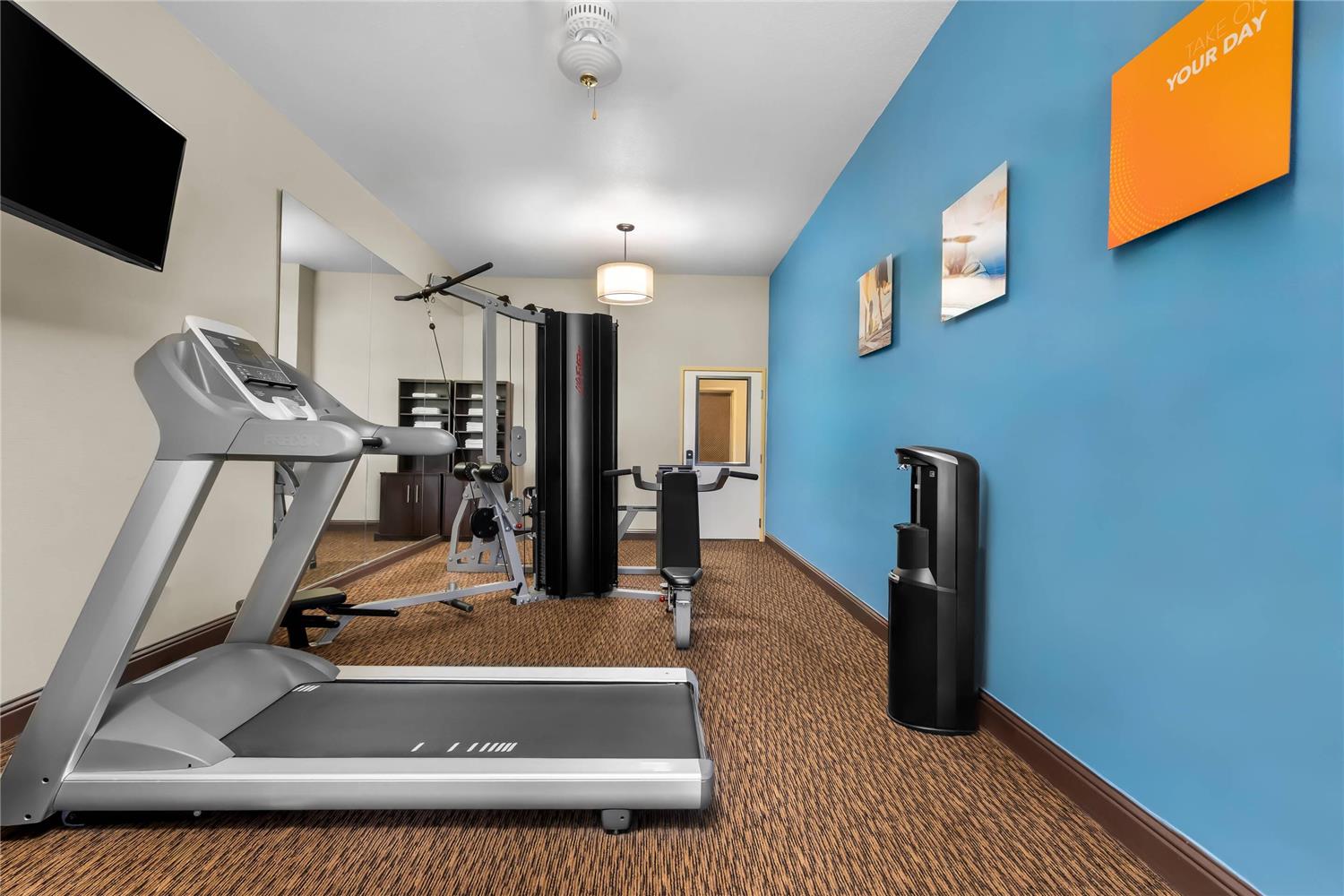 Comfort Suites Clovis - Fresno 16/23