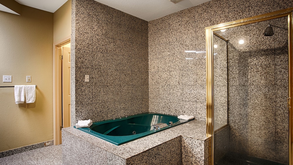 Americas Best Value Inn Monroe 32/50