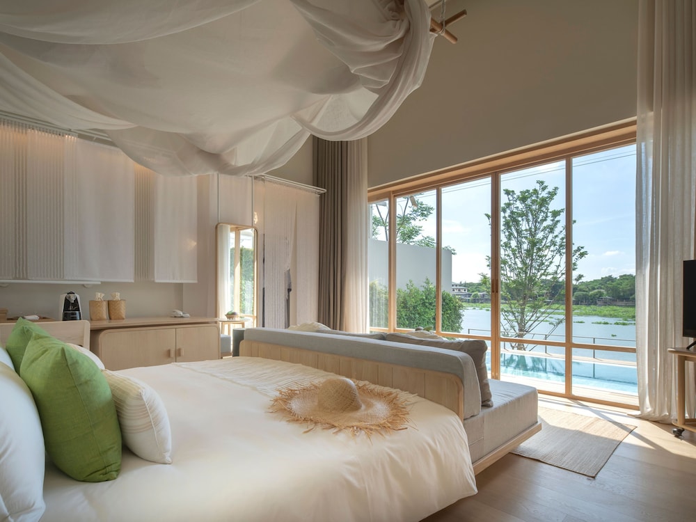 River View Pool Villa