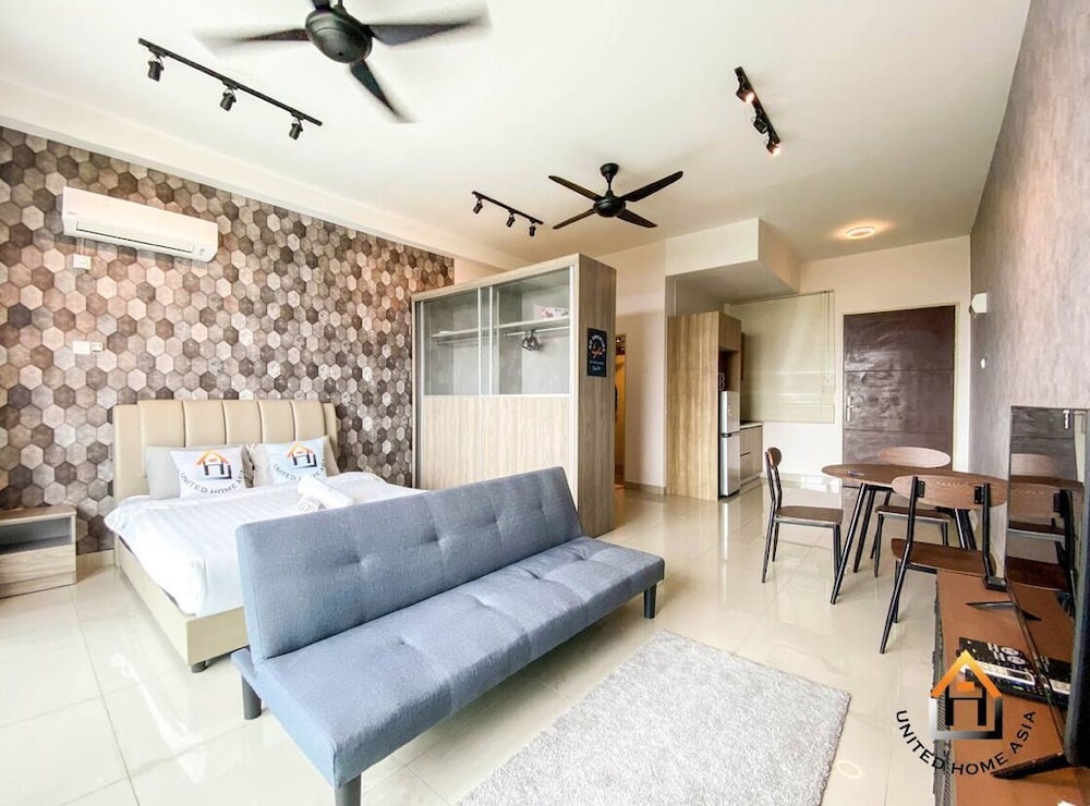 Palazio Serviced Apartment 16/50