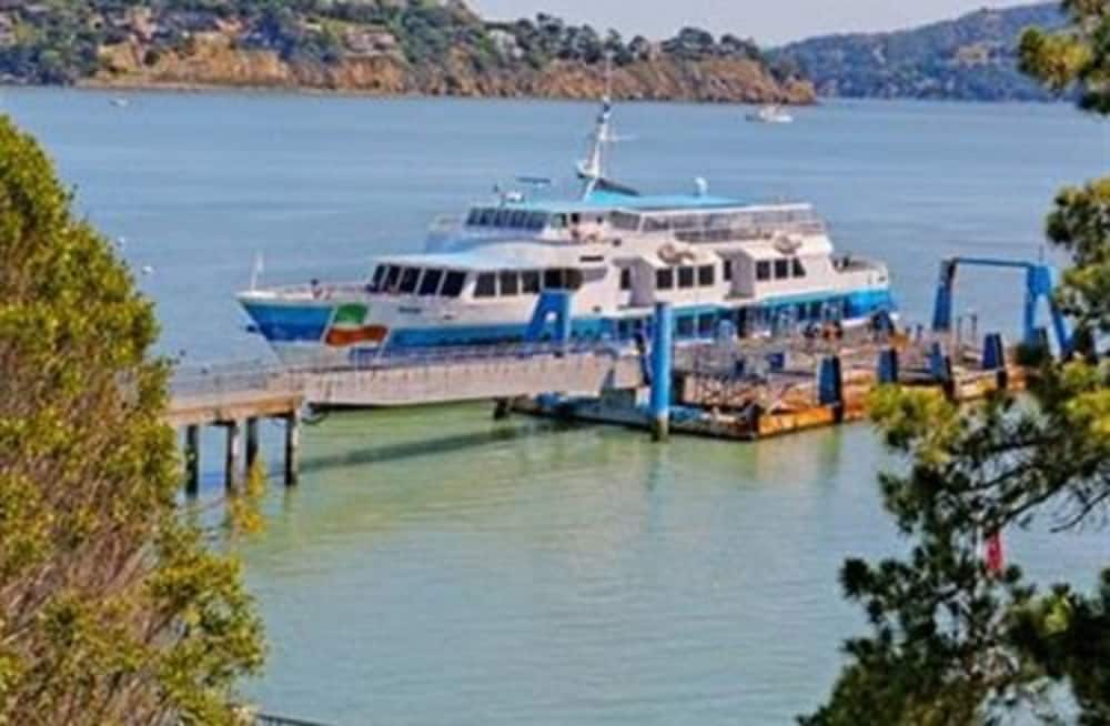 Hotel Sausalito 33/42