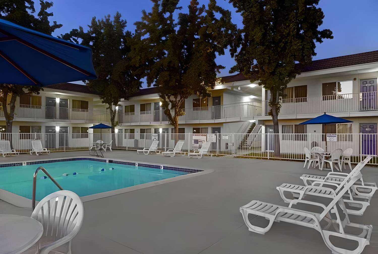Park Inn by Radisson, San Jose 7/10