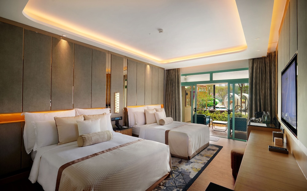 Waterventure, 2 Queen Beds, Terrace