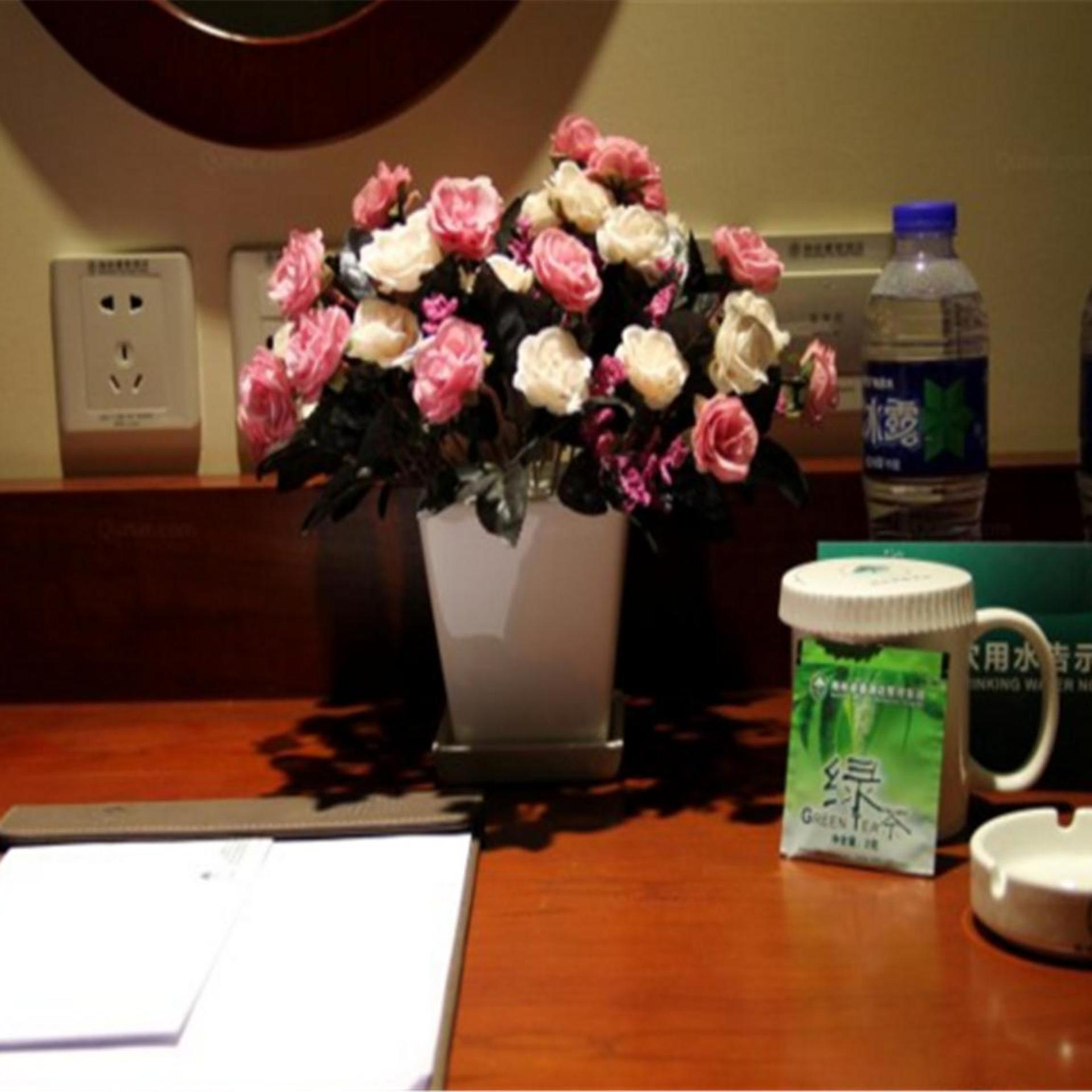 GreenTree Inn Chengde Railway Station Southeast Chengde Century City Business Hotel 40/60