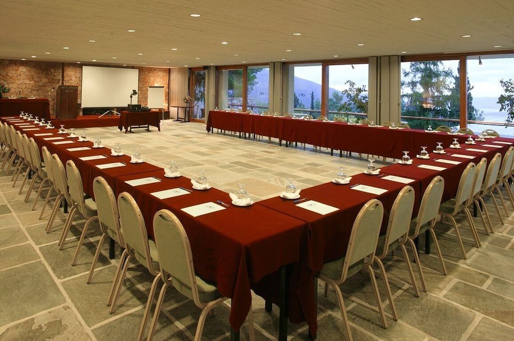 Amalia Hotel Delphi 56/66