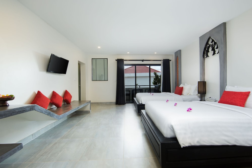 CENTRAL SUITE RESIDENCE 24/76