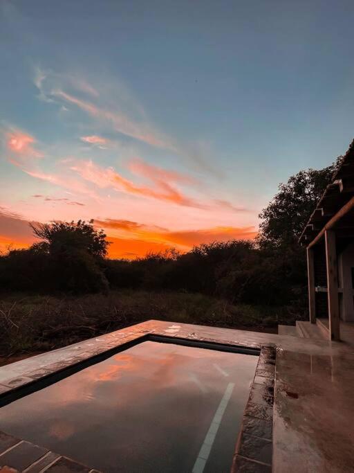 UmnDeni Africa 25/50