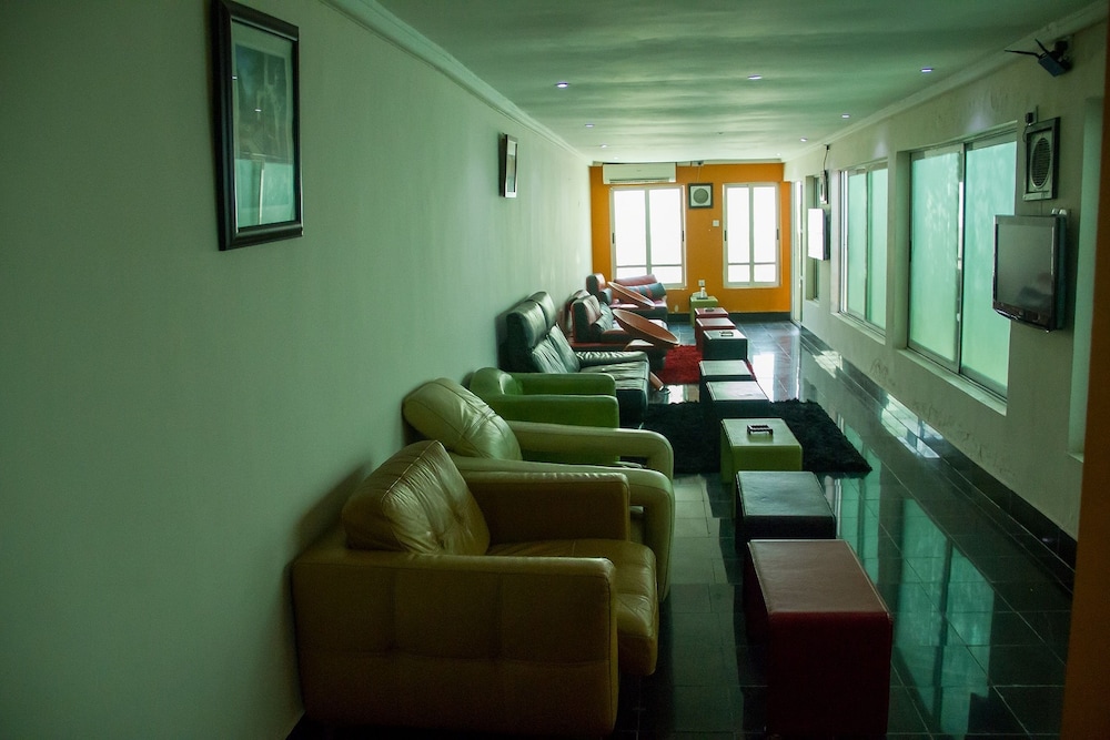 Island Heights Hotel 18/32