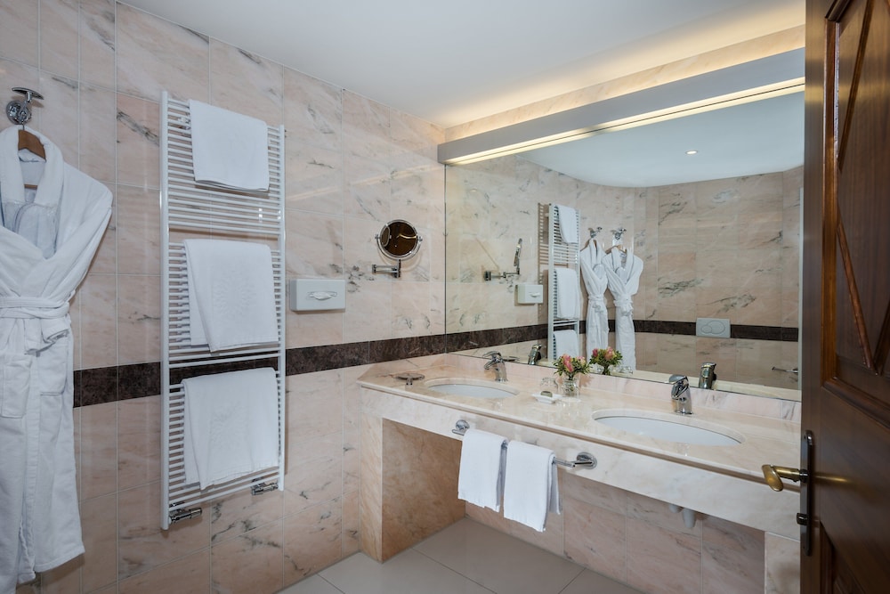 Villa Orselina Small Luxury Hotels 49/50