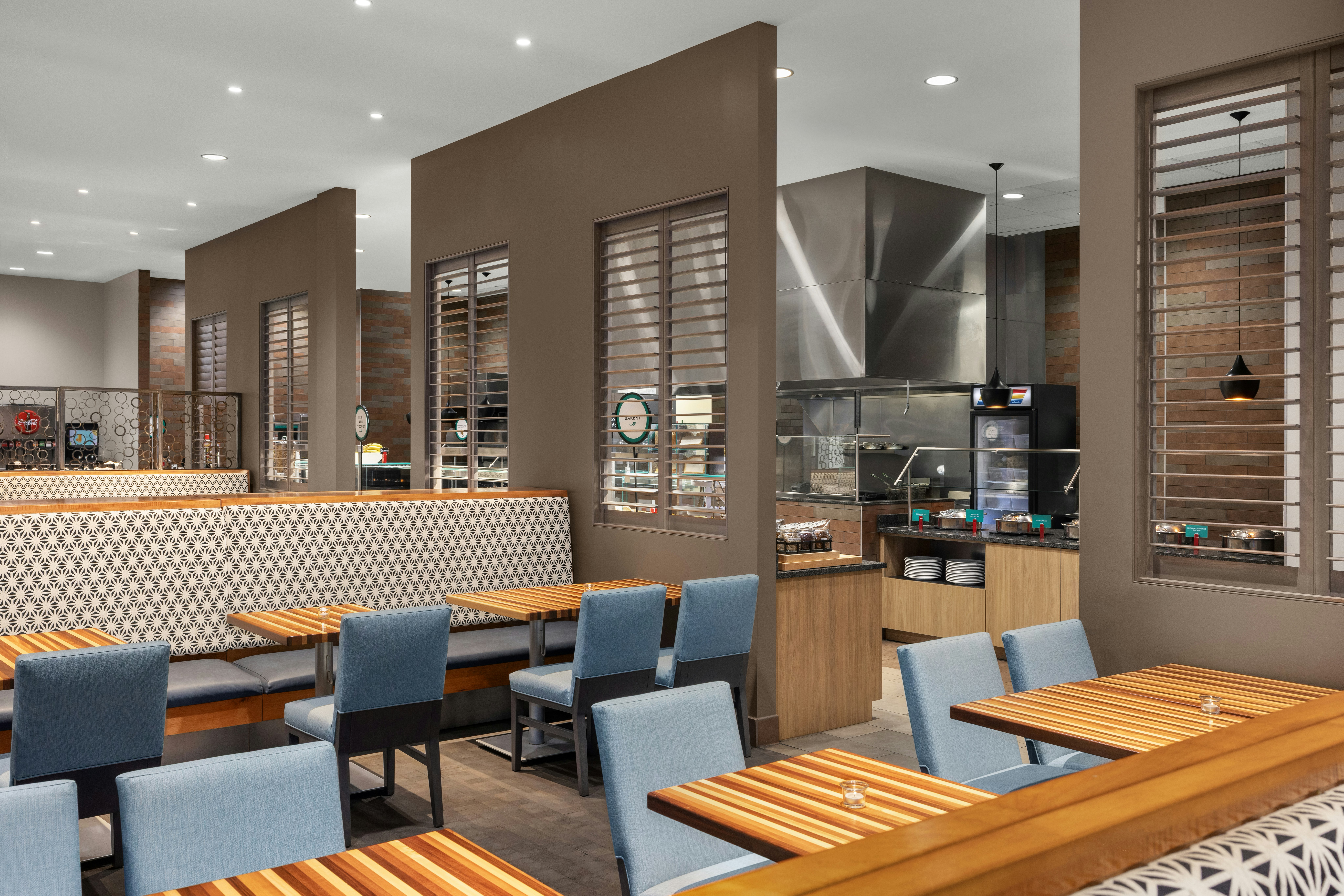 Embassy Suites by Hilton Charlotte Ayrsley 47/53