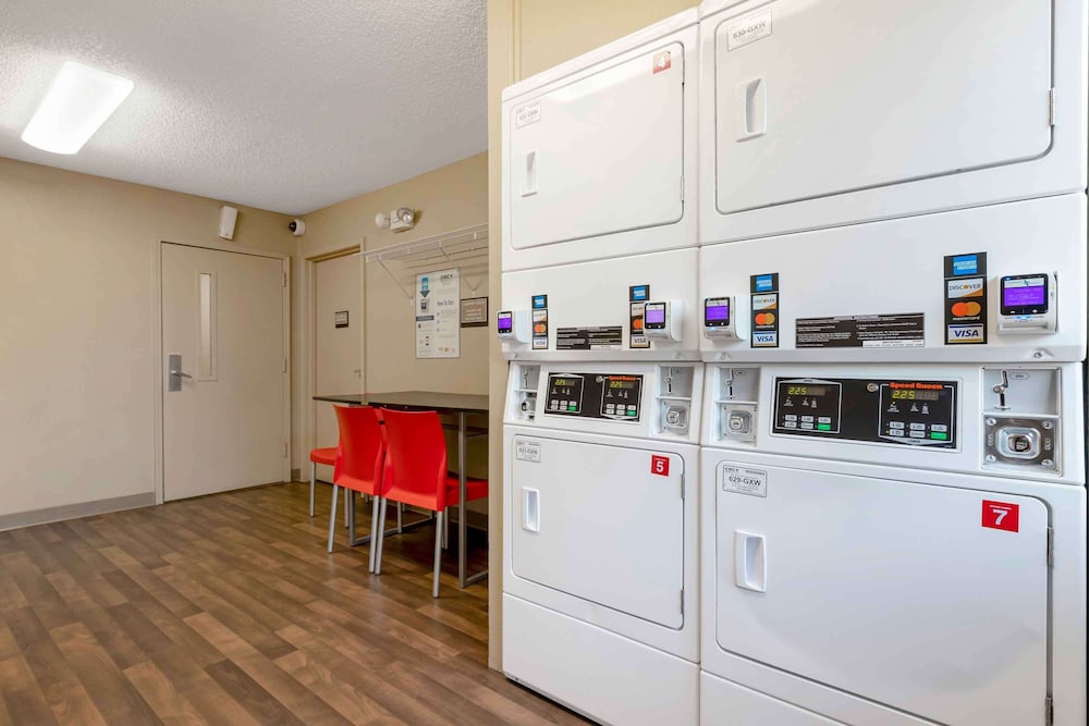 Extended Stay America - Tulsa - Midtown 37/52