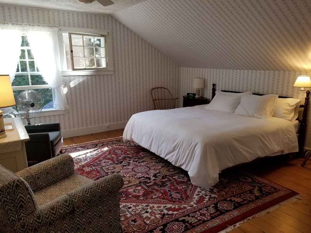 Harbourside Inn 9/50