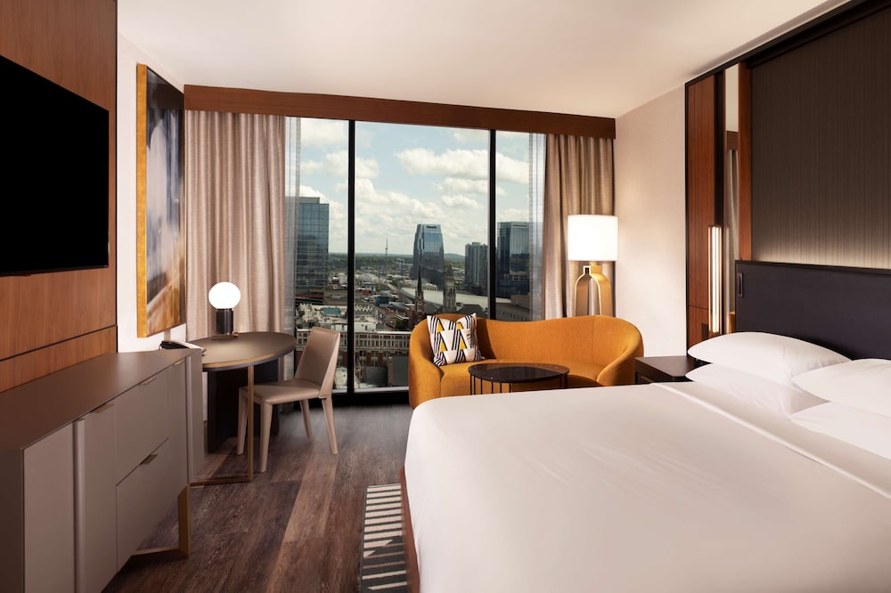 Grand Hyatt Nashville 13/73
