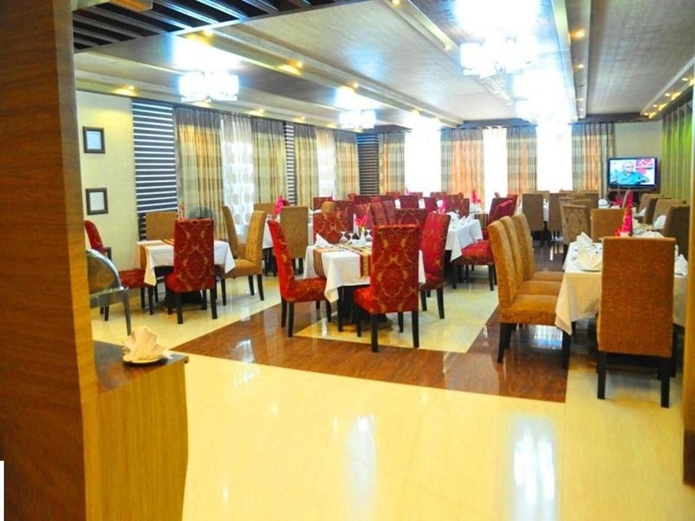 Marino Hotel Uttara 54/62