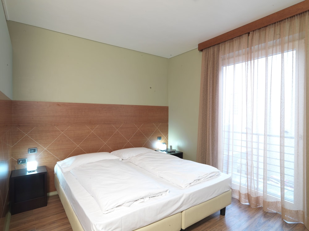 Empoli Hotel 12/42