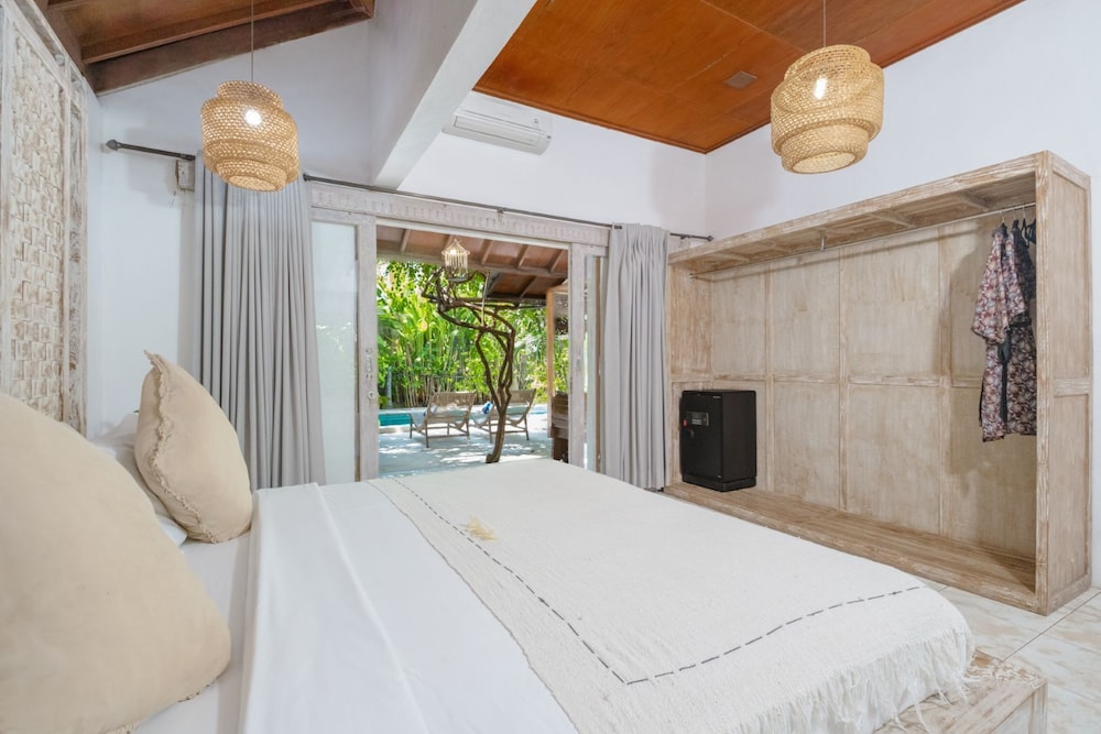 Oberoi Luxury Villas 13/50
