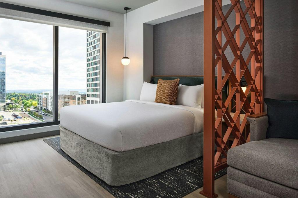 Guest Room, Studio, Suite, King Bed
