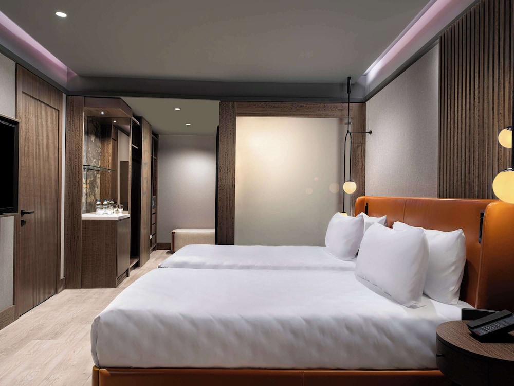 Superior, Twin Beds, Sea Side, on the Side، Movenpick Hotel Istanbul Marmara Sea 6/6