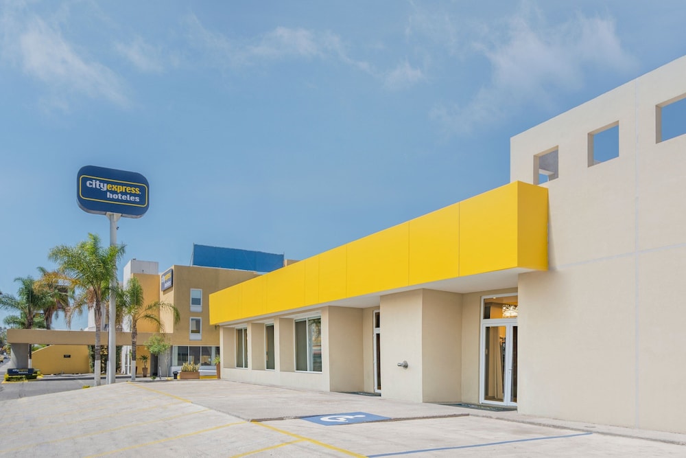City Express by Marriott Queretaro 53/55