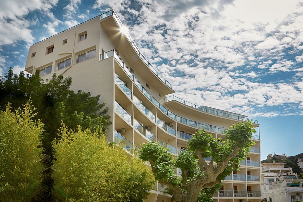 Dynamic Hotels Caldetes Barcelona 2/46