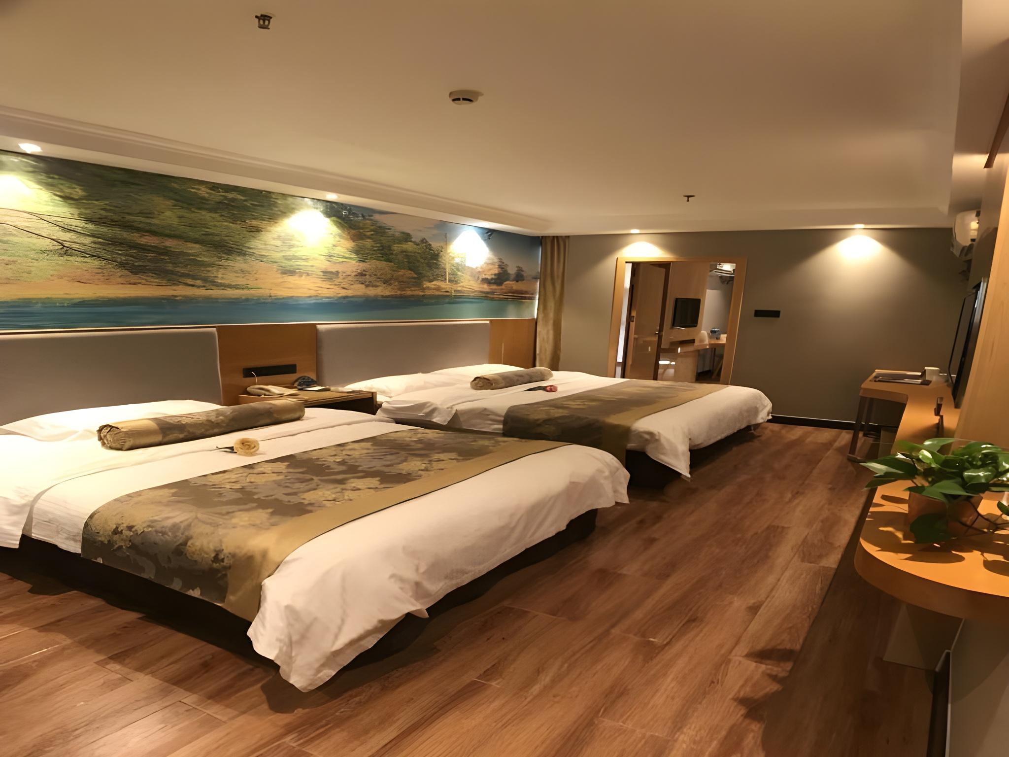 GreenTree Inn Jiangyin Zhouzhuang Shiji Avenue Business Hotel 7/20