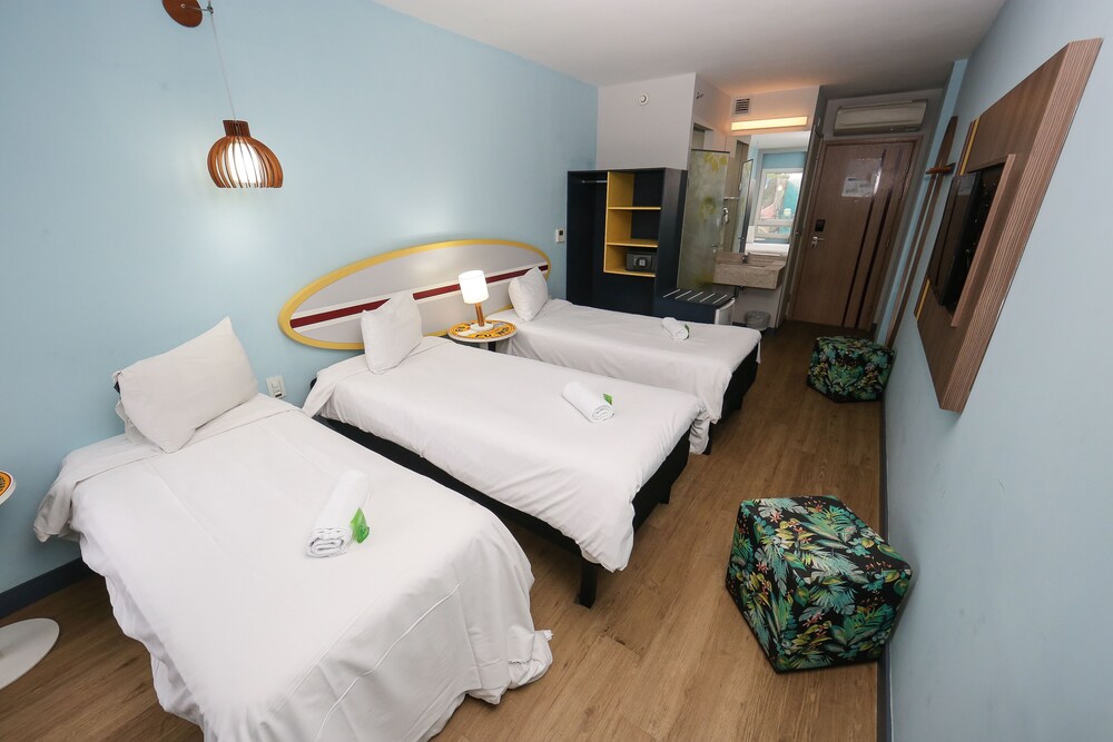 Golden Tulip Guaruja 7/45