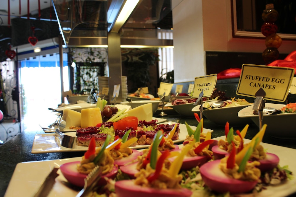 restaurant-cafeteria