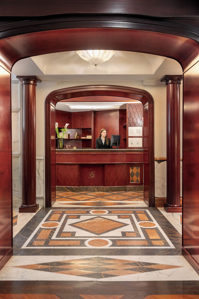 The Britannia Hotel 3/47