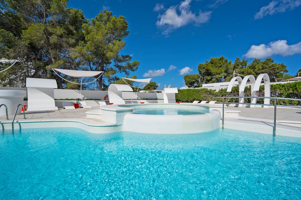 Thb Naeco Ibiza - Adults Only 16/86