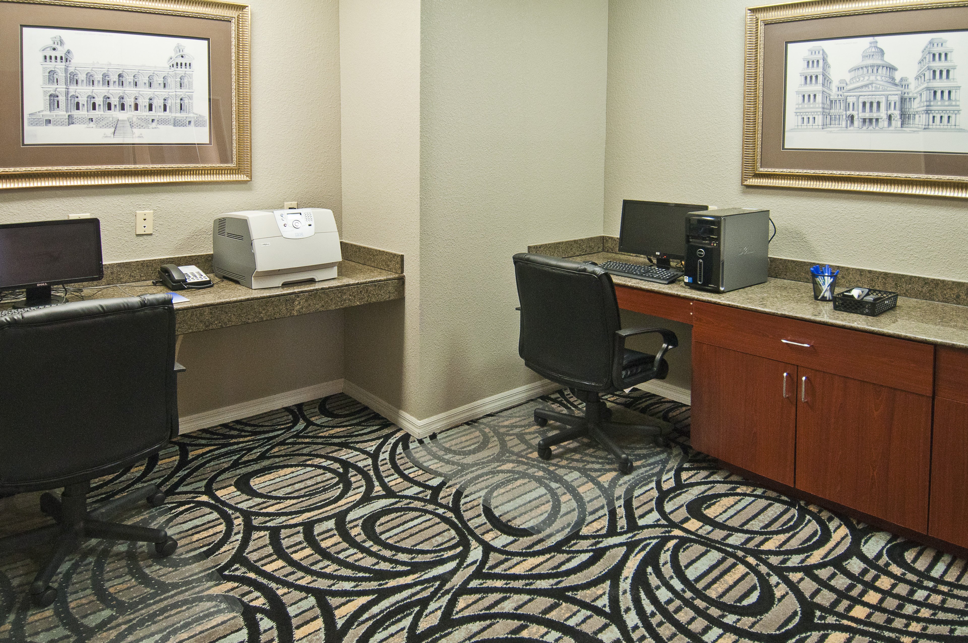 Holiday Inn Express Hotel And Suites Lake Charles 54/58