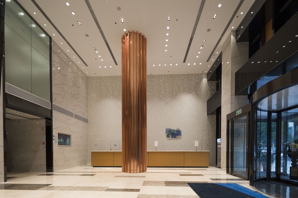 Holiday Inn Express Qingdao Chengyang Central 24/59