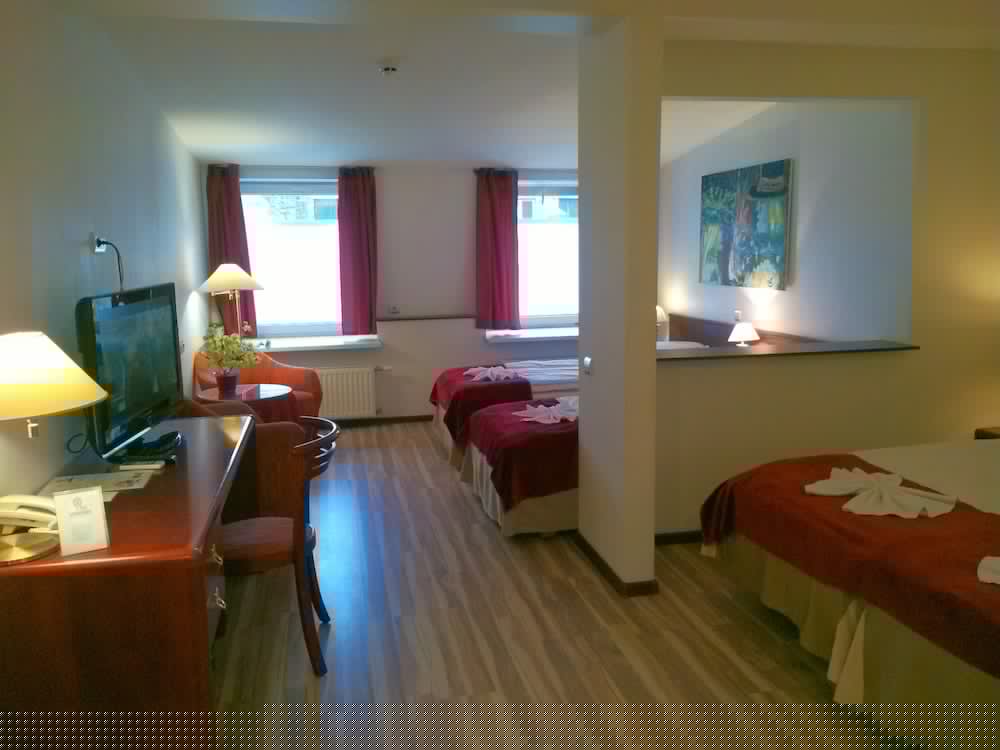 A1 Hotel 25/51