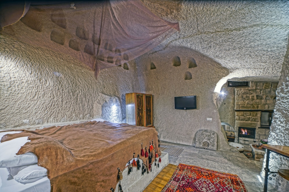 Anatolian Houses 41/73