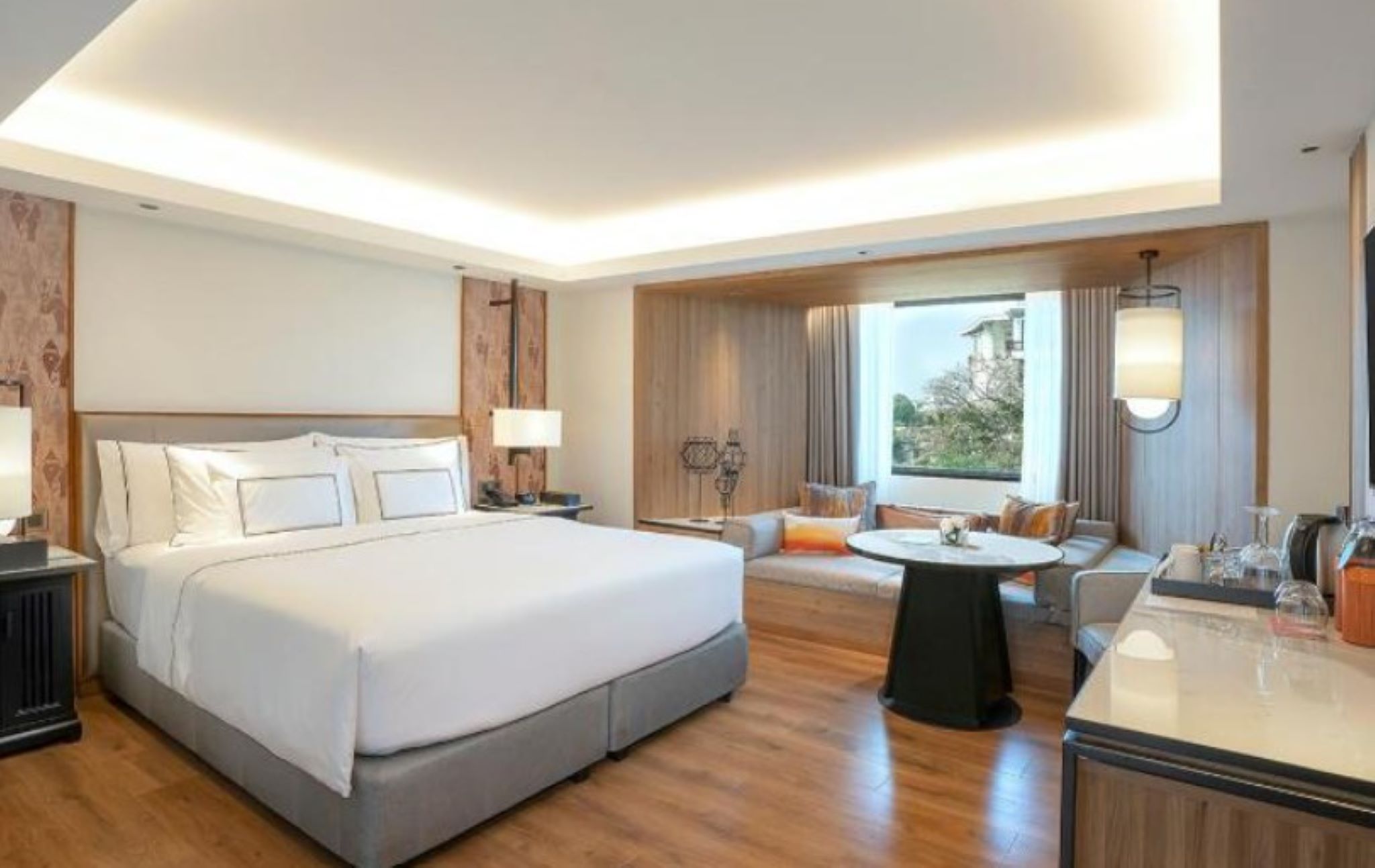 Deluxe, Double Bed