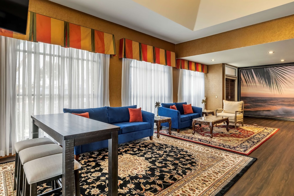 Best Western Plus South Bay Hotel 29/36