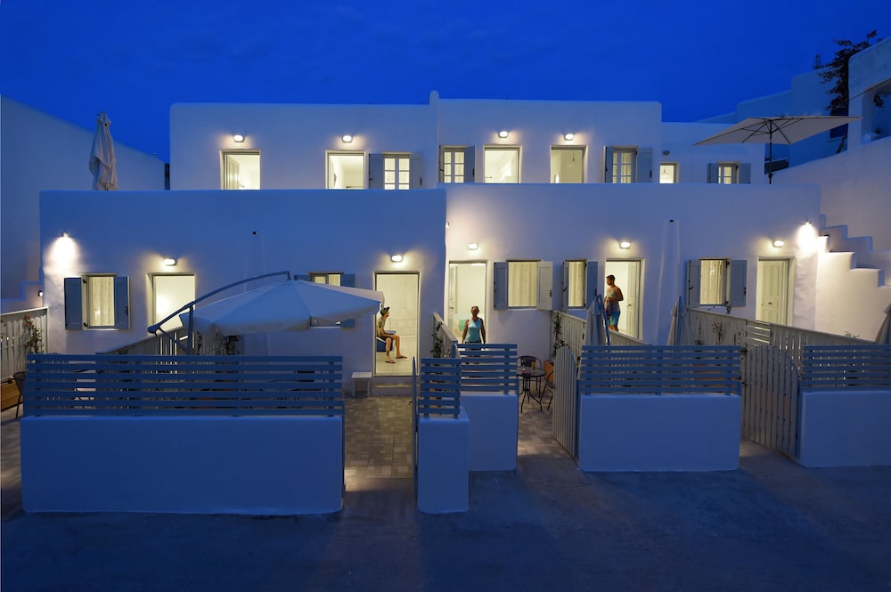 Porto Naoussa 17/24